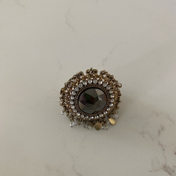 Ring - Picture 1 of 3